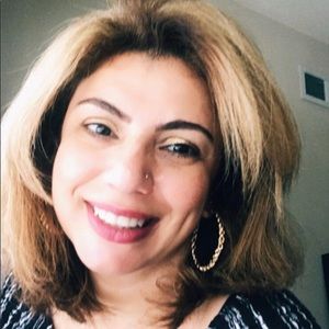 Meet your Posher, Caroline